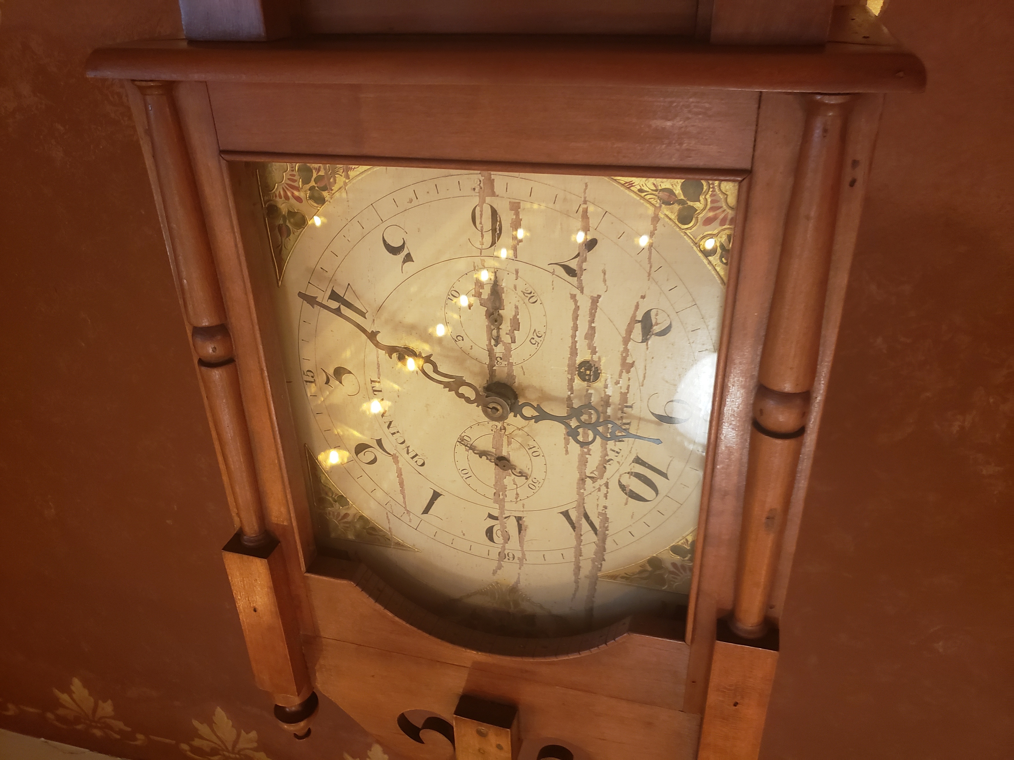 The face of an old clock