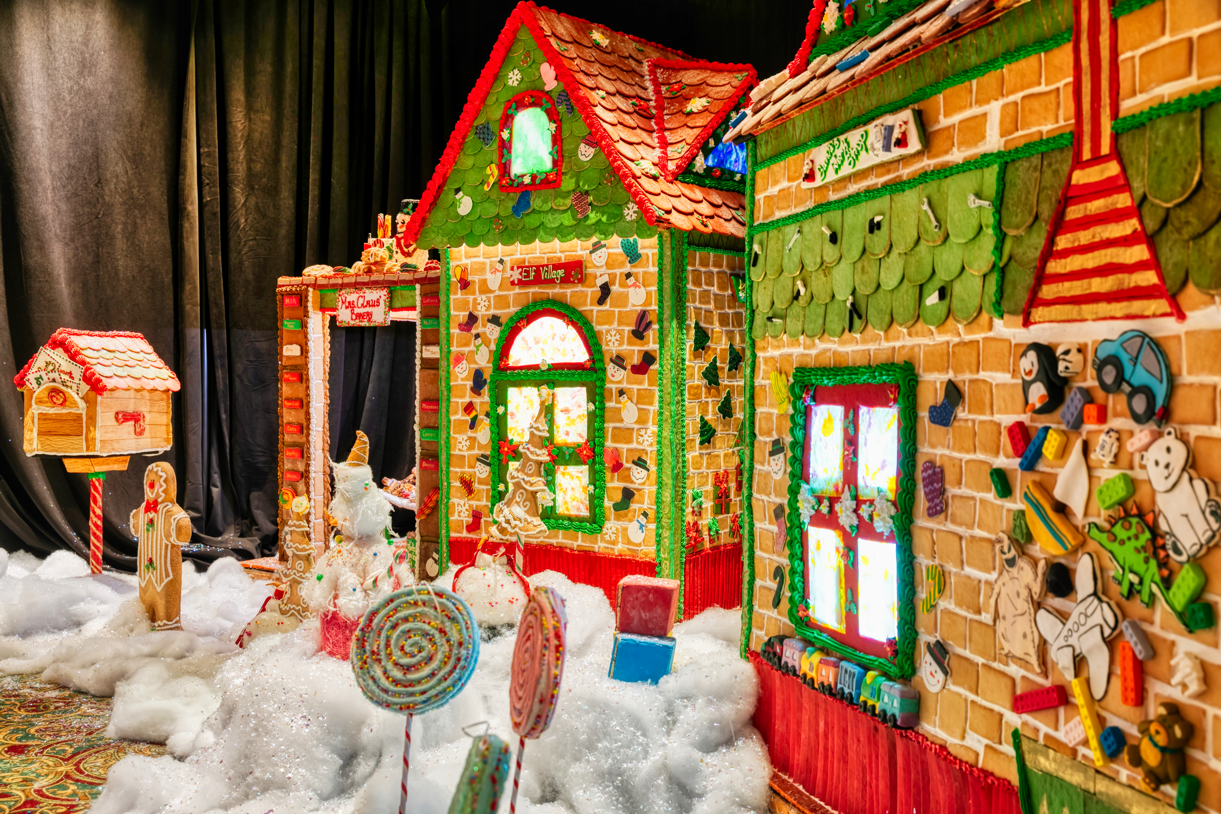 Holiday Gingerbread House at French Lick Springs Hotel