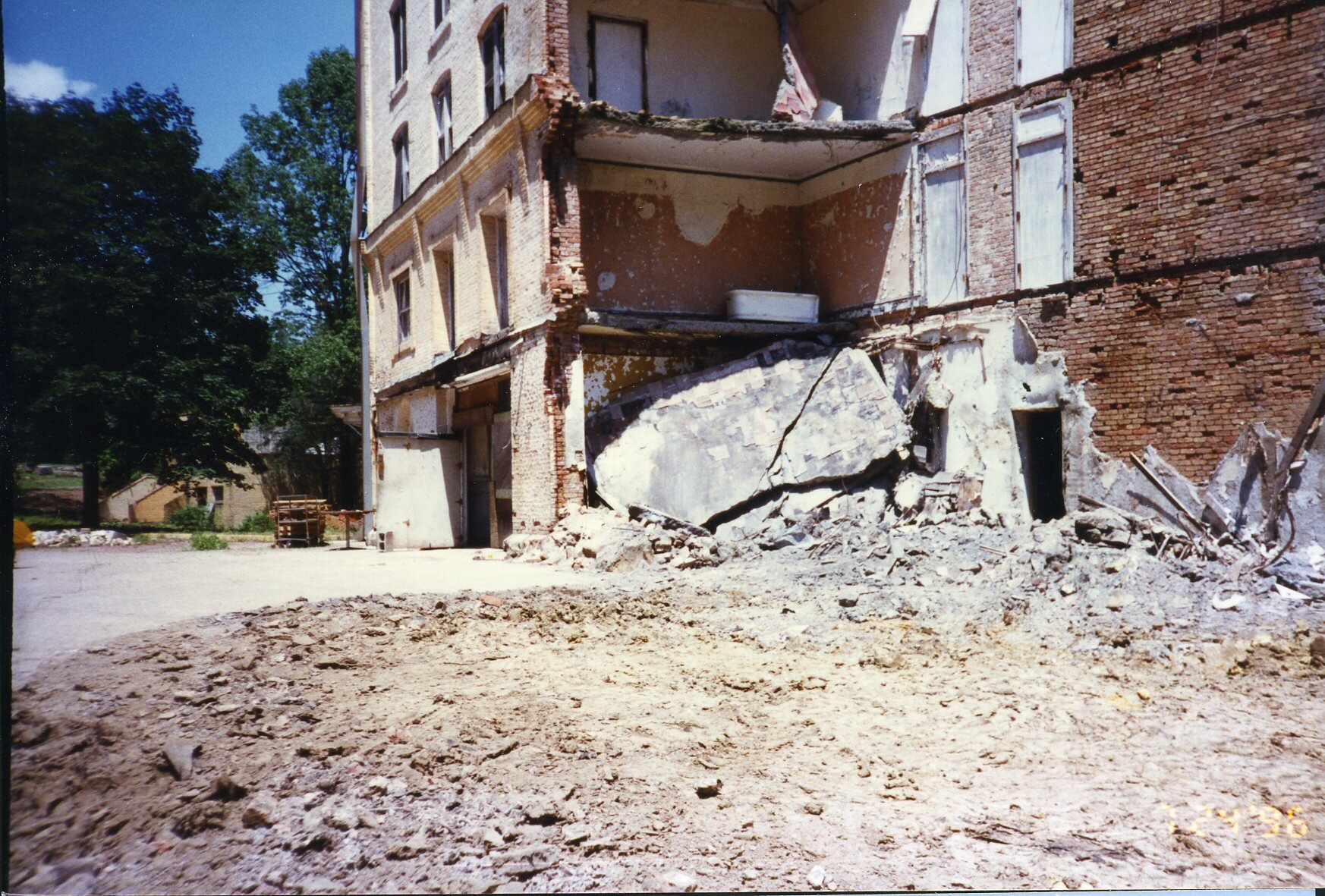 a building with a broken wall