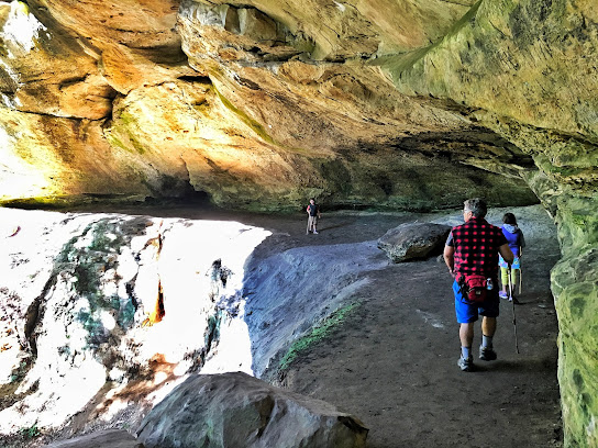 Hemlock Cliffs