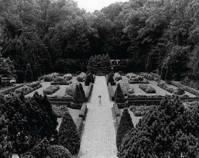 french lick garden pathway