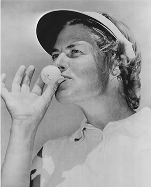 Competitive women's golf